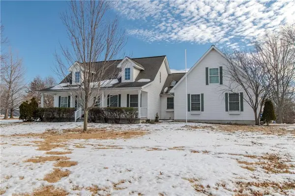 114 NW 253rd RD, Clinton, MO 64735