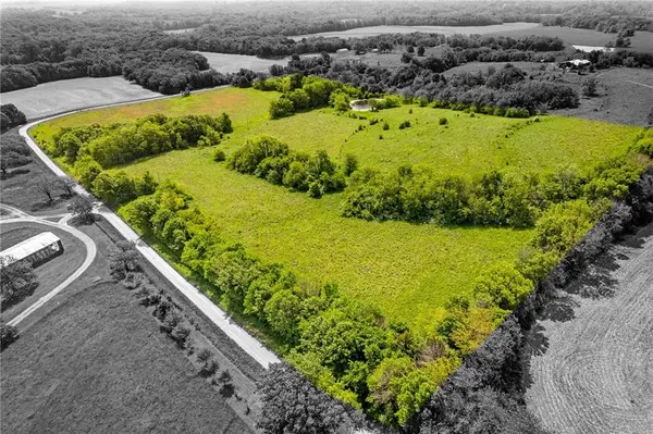25 AC Powell RD, Odessa, MO 64076