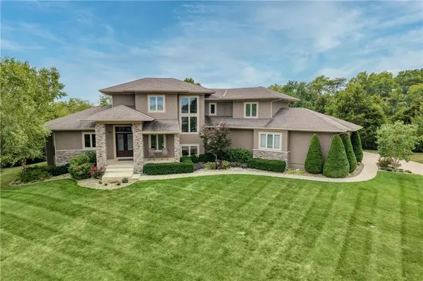 3719 W 180th TER,  Stilwell,  KS 66085