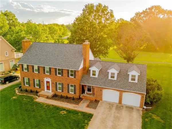 1705 S Nicklaus DR, Clinton, MO 64735
