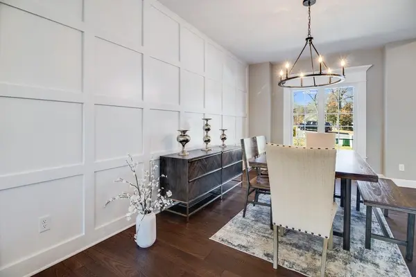4425 NE Gateway DR, Lee's Summit, MO 64064