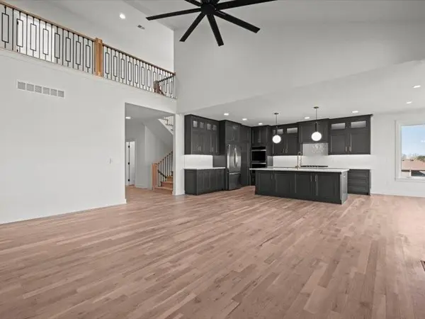 15248 bradfort CT, Basehor, KS 66007