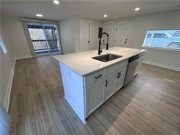 9210 E 83rd ST, Raytown, MO 64138