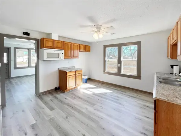 716 S Huston AVE, Altamont, KS 67330