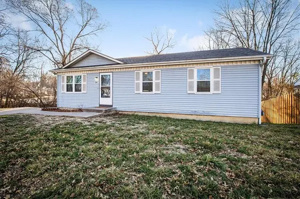 28 Brooks CT, Liberty, MO 64068
