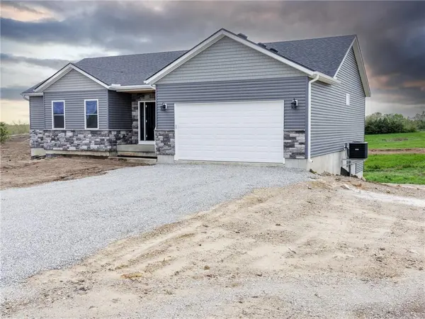 310 SW 11th RD, Warrensburg, MO 64093