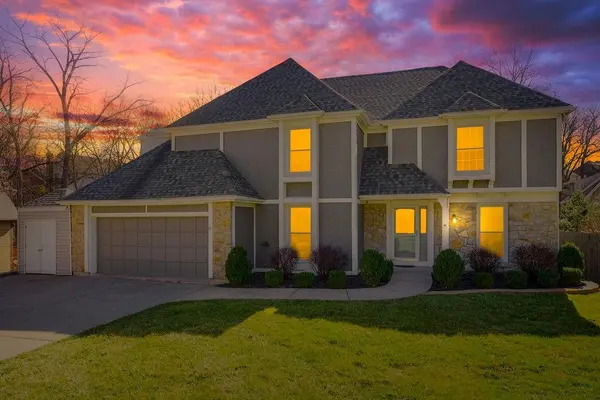 4417 NW Wildwood DR, Gladstone, MO 64116