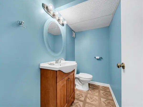 11804 S Outer Belt RD Lone Jack, MO 64070