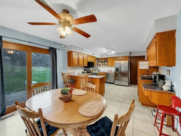 11804 S Outer Belt RD Lone Jack, MO 64070