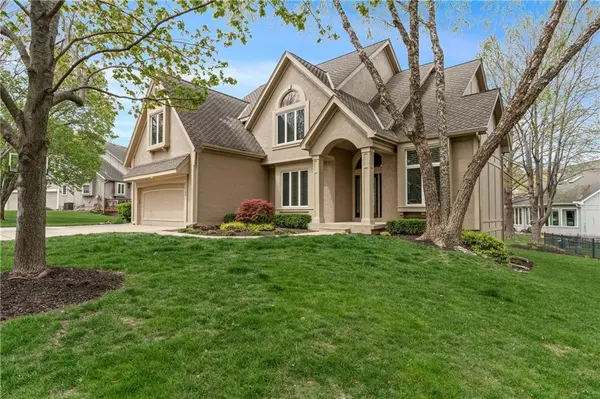 13144 El Monte DR, Leawood, KS 66209