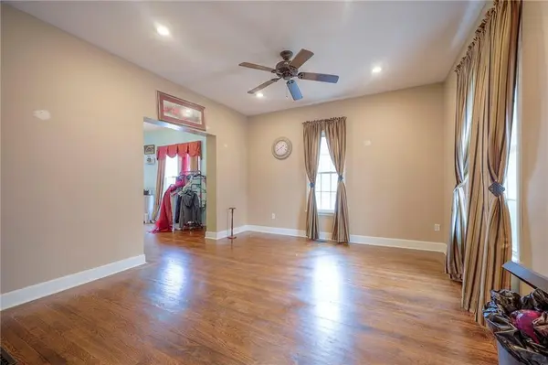 104 Temple AVE, Excelsior Springs, MO 64024