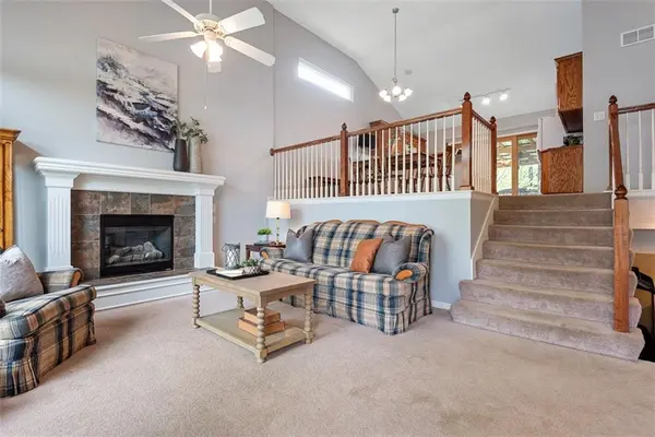 29109 W 186th ST, Gardner, KS 66030