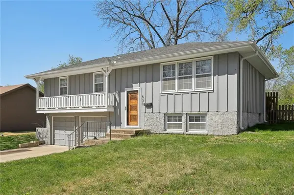 533 N Stevenson ST, Olathe, KS 66061
