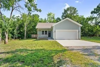 89 Beechwood LN, Linn Valley, KS 66040