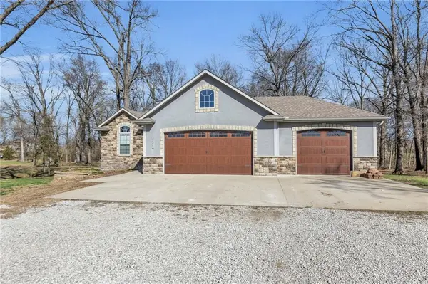 17253 NW County Road 1501 RD,  Archie,  MO 64725