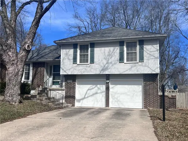 15400 W 81 ST, Lenexa, KS 66219