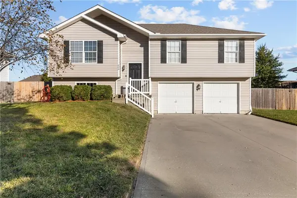 604 S Crews AVE, Odessa, MO 64076