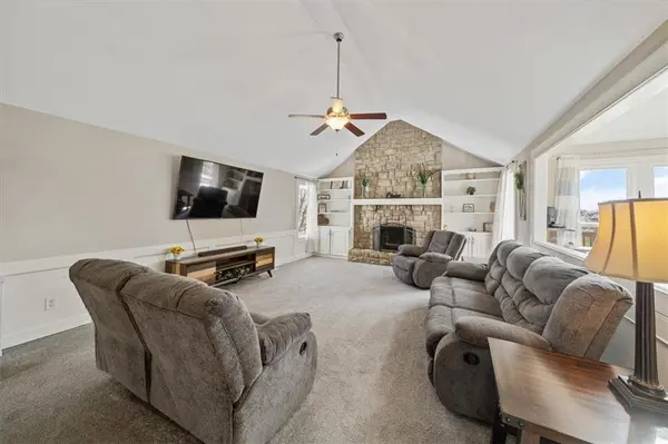 27925 New Lancaster RD, Louisburg, KS 66053