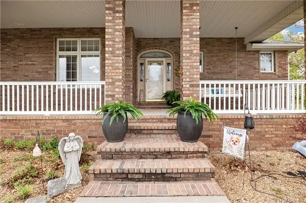 3691 N Farm Road 89 RD, Willard, MO 65781