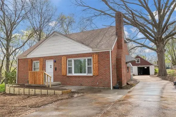10815 Scarritt AVE, Sugar Creek, MO 64054