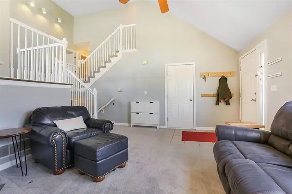9204 N Mulberry AVE, Kansas City, MO 64155