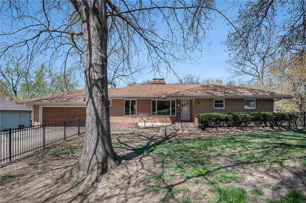 14 NW 39th ST, Kansas City, MO 64116