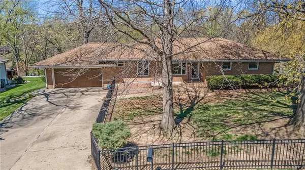 14 NW 39th ST, Kansas City, MO 64116