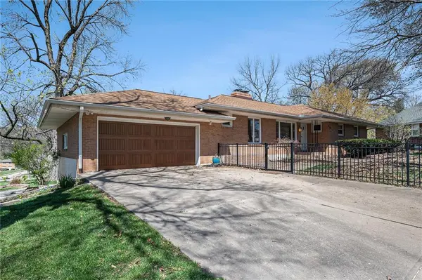 14 NW 39th ST, Kansas City, MO 64116