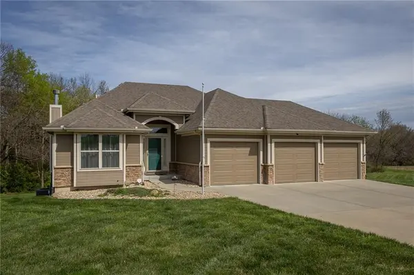 15691 Blackberry TRL, Excelsior Springs, MO 64024