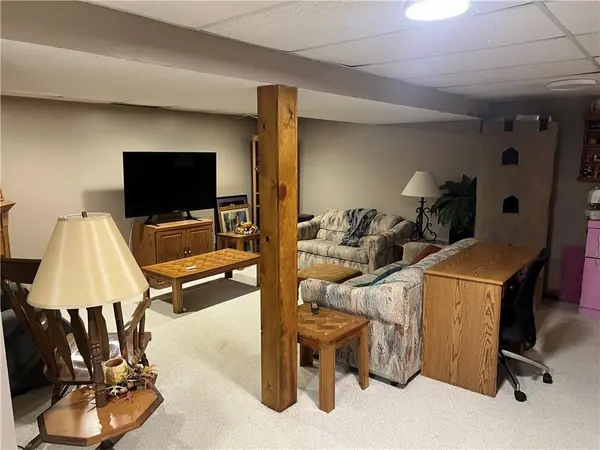 3630 N Woodland AVE, Kansas City, MO 64116