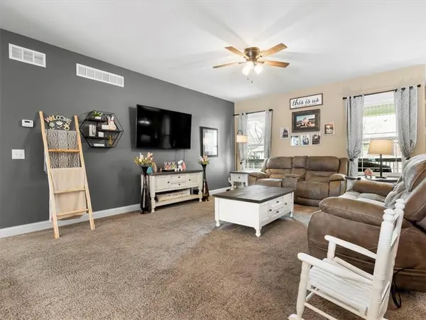 105 Fox Den CT, Savannah, MO 64485