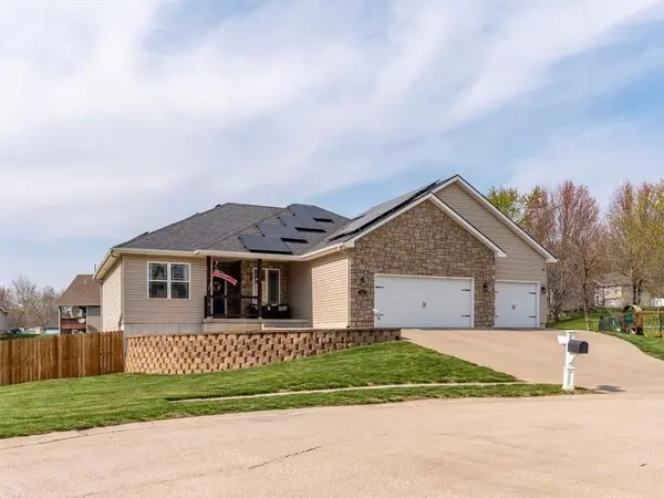 105 Fox Den CT, Savannah, MO 64485