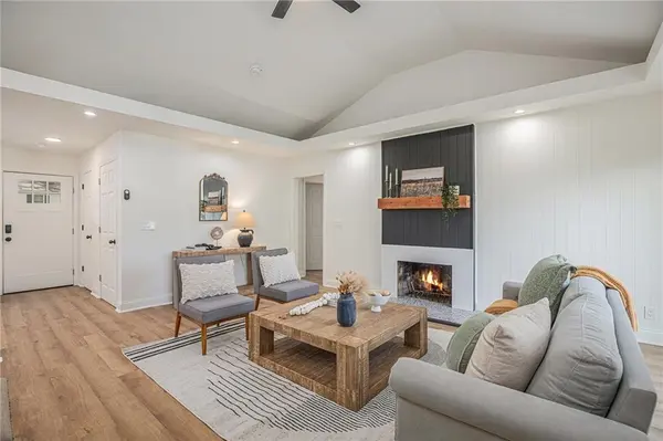 6700 W 65th TER, Overland Park, KS 66202
