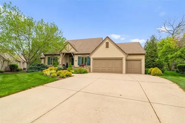 2100 W 115th ST, Leawood, KS 66211