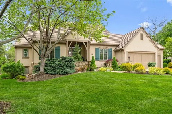 2100 W 115th ST, Leawood, KS 66211