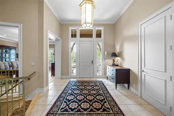 2100 W 115th ST, Leawood, KS 66211