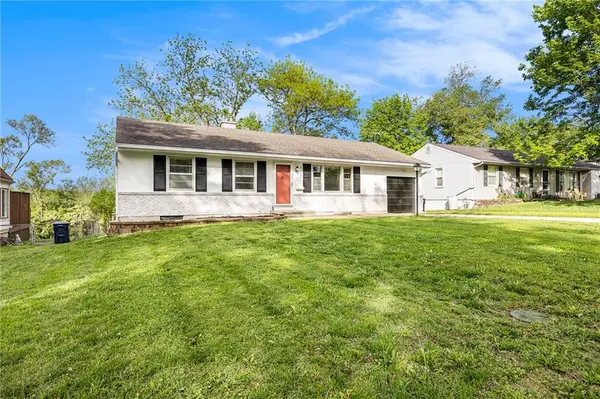 9110 Western Hills RD, Kansas City, MO 64114