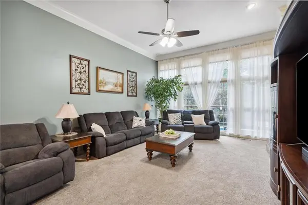 13130 Slater ST, Overland Park, KS 66213