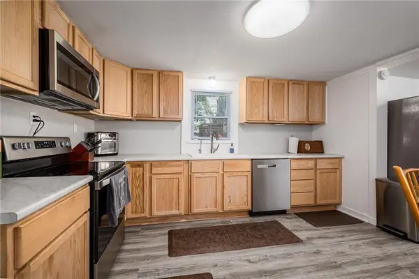 605 Newton ST, Edwardsville, KS 66111