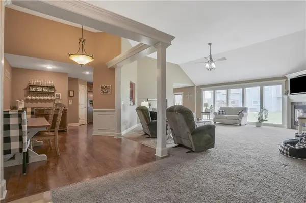 1209 N Old Mill RD, Independence, MO 64056
