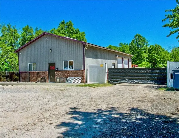 4000 S 7 HWY, Blue Springs, MO 64014