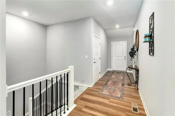 2134 SW Osage DR, Lee's Summit, MO 64082