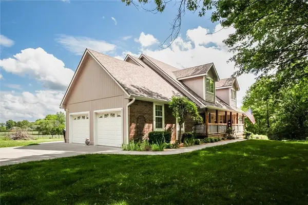 25418 Lone Pine DR, Cleveland, MO 64734