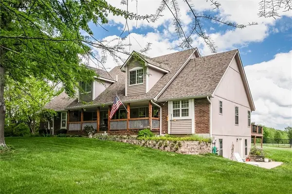 25418 Lone Pine DR, Cleveland, MO 64734