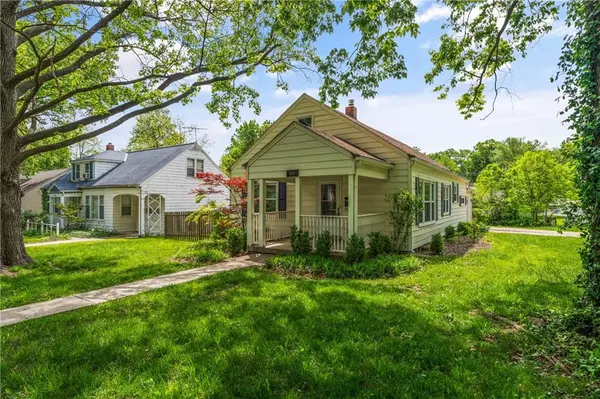 4515 W 62nd TER, Fairway, KS 66205