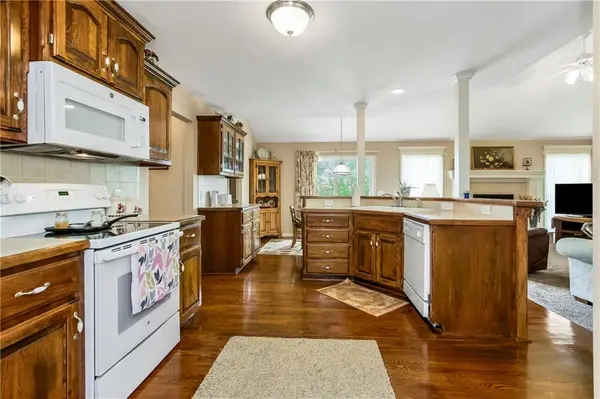 13600 Wagon Pass RD, Platte City, MO 64079