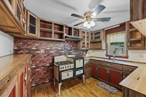 5919 Edith AVE, Kansas City, KS 66104