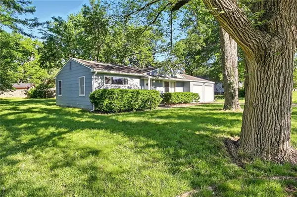 8306 James A Reed RD, Raytown, MO 64138