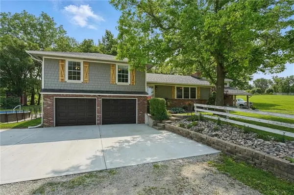 19806 NE 172nd ST, Holt, MO 64048