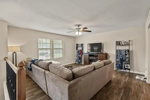 4700 E 136th CT, Grandview, MO 64030